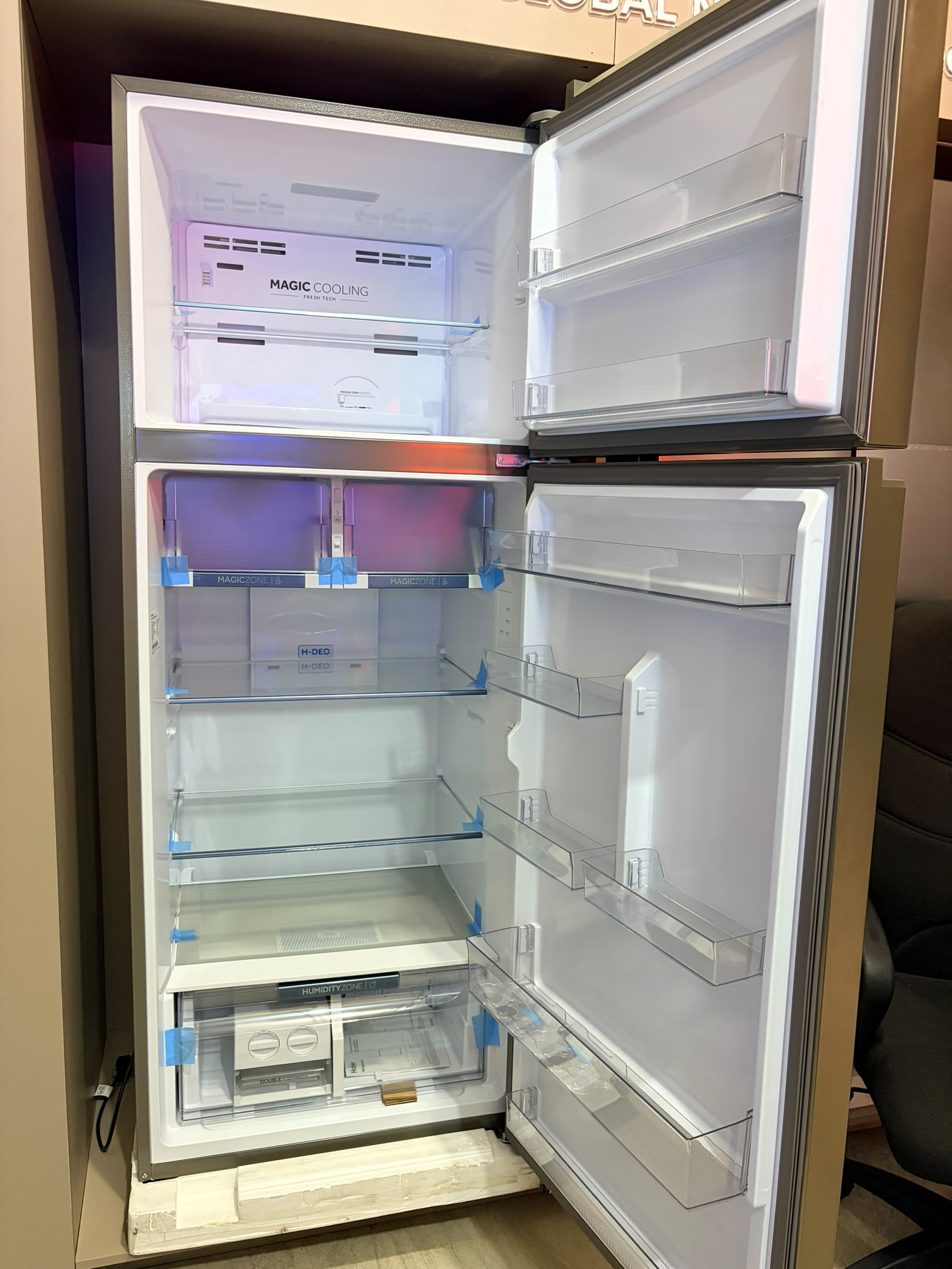 Haier Refrigerator HRF-672VCFMESUK3